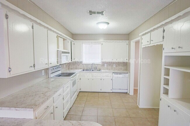 Building Photo - 6570 Oxen Rd