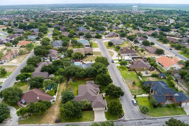 Building Photo - 100 Timber Rock Dr