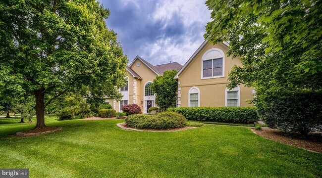 Building Photo - 1115 Amanda Dr