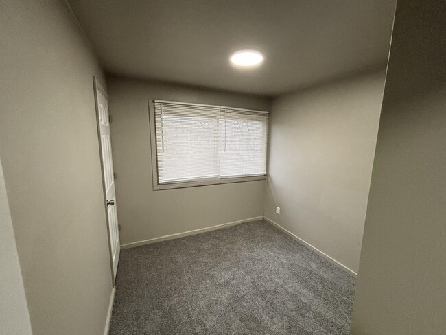 Building Photo - 31807 Tuscola Ct