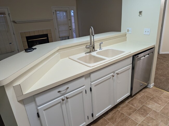 Building Photo - 5S455 Scots Dr