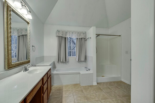 Building Photo - 130 Tuhdegwa Way