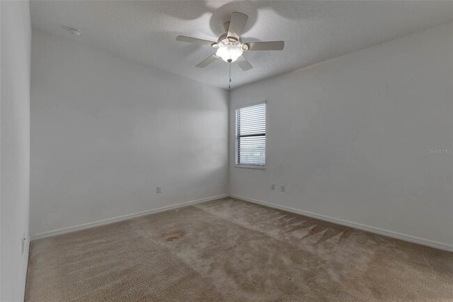 Building Photo - 2311 Victoria Dr