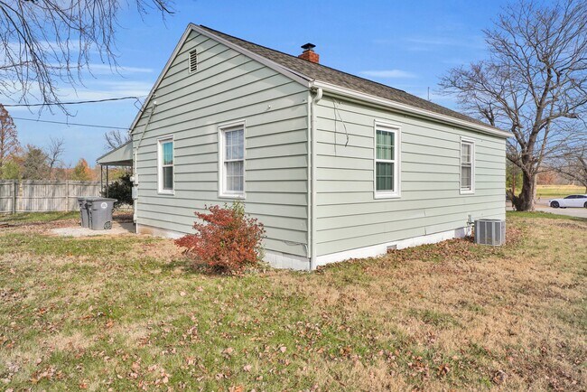 Building Photo - 2312 Willemette Ct