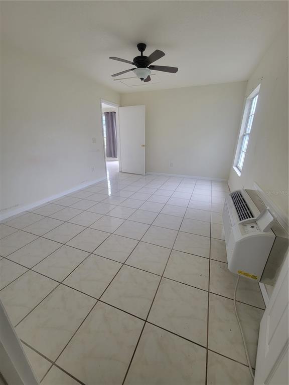 Building Photo - 445 Caribbean Dr