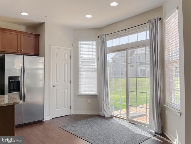 Building Photo - 44509 Gray Wolf St
