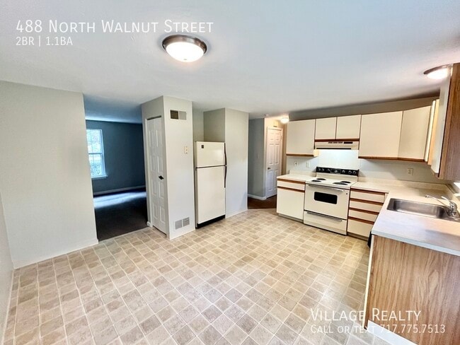 Building Photo - 488 N Walnut St