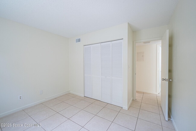 Building Photo - 1641 Sunny Brook Ln