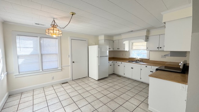 Building Photo - 3817 Dr. M.L.K. Jr Blvd