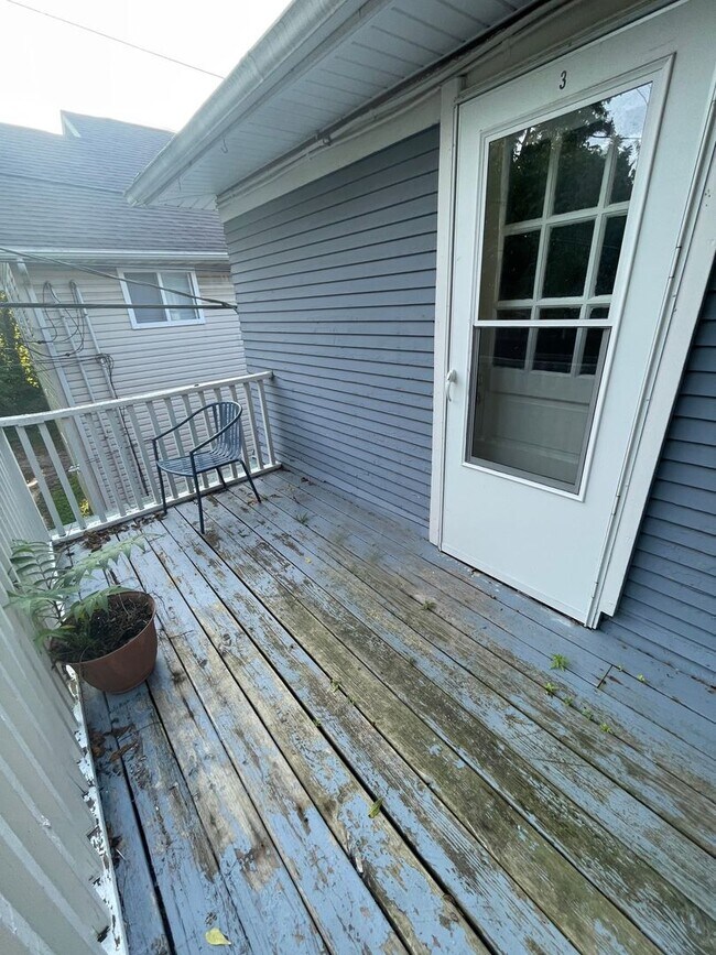 Building Photo - 416 Pearl St