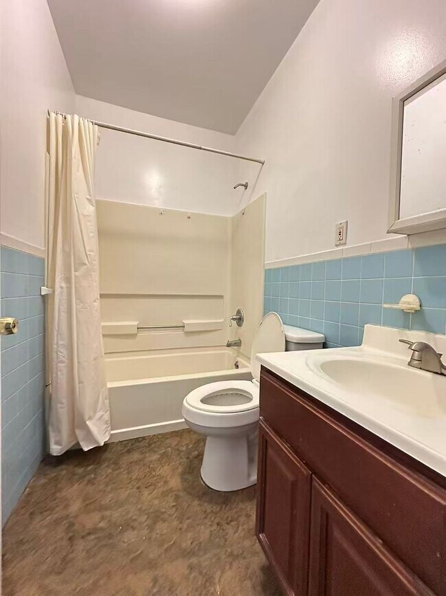 Building Photo - 1001 Arch St