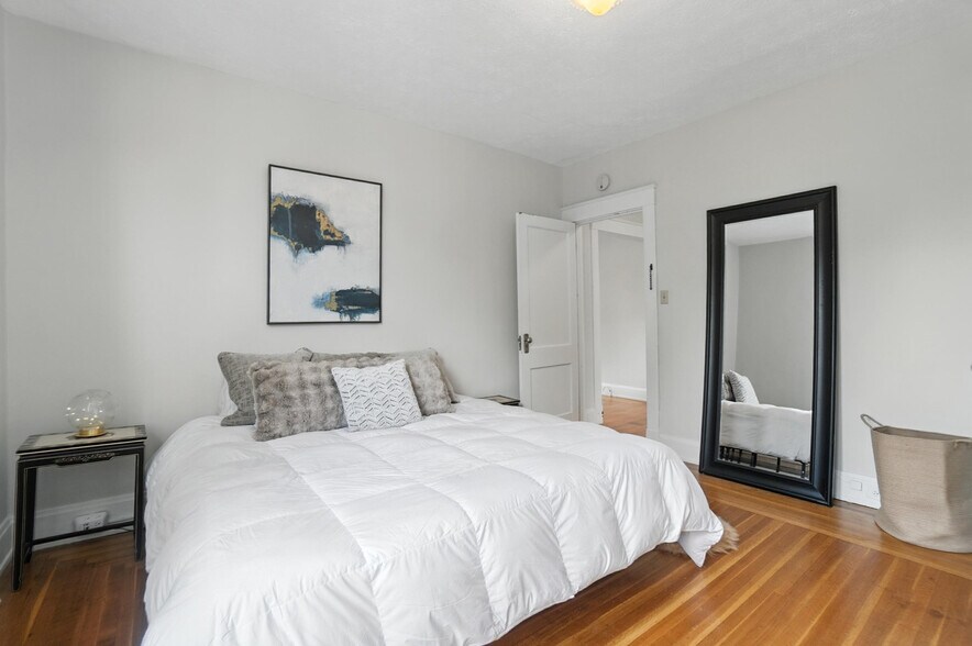 Building Photo - 3769 Andrew Ave