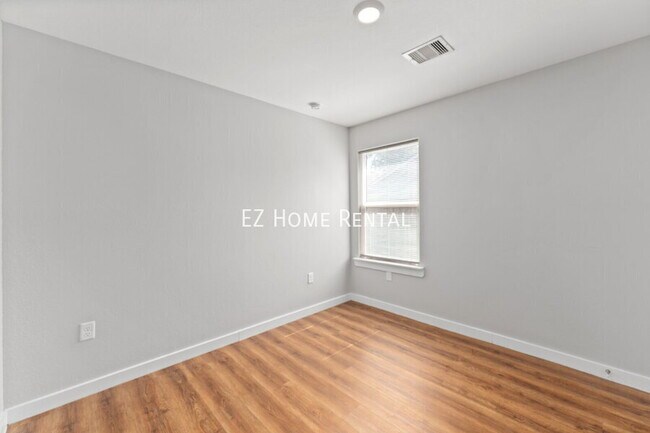 Building Photo - 8617 Clarington St