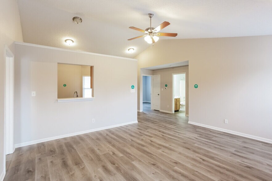 Building Photo - 3355 Blue Ash Ln