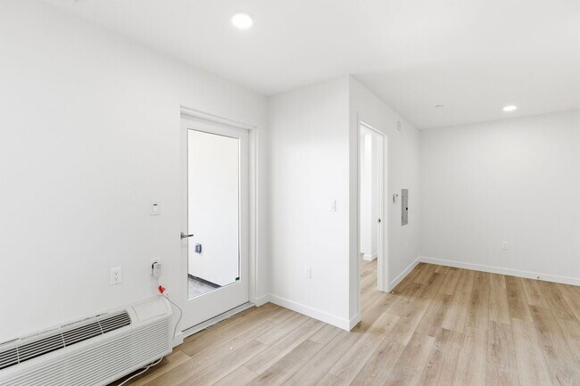 Building Photo - 7655 San Pedro St