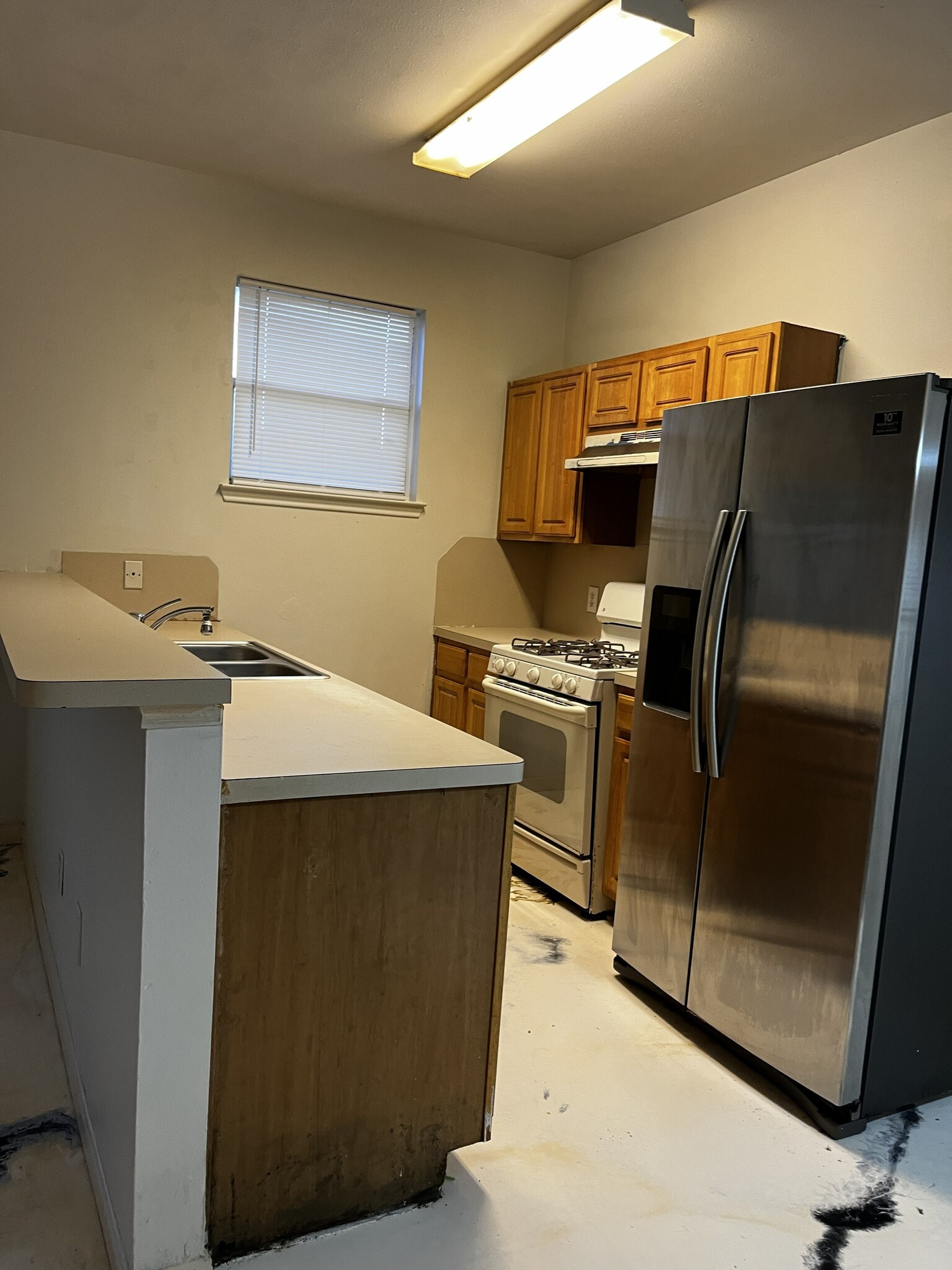 kitchen - 11807 Chetman Dr