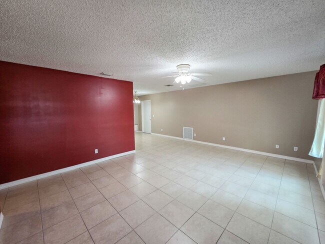 Building Photo - Steal of a Deal! 2/2 Everything included i...