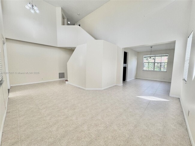 Building Photo - 4383 Laurel Ridge Cir