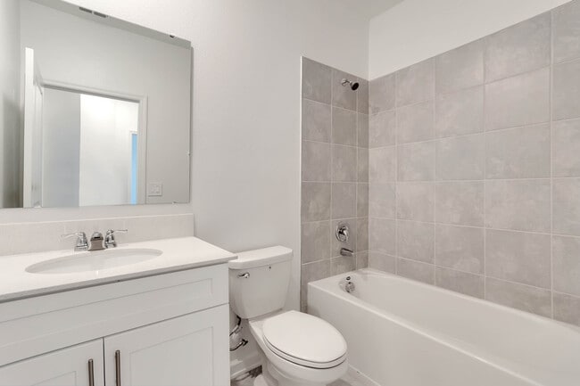 Building Photo - 7412 Stone Creek Trl