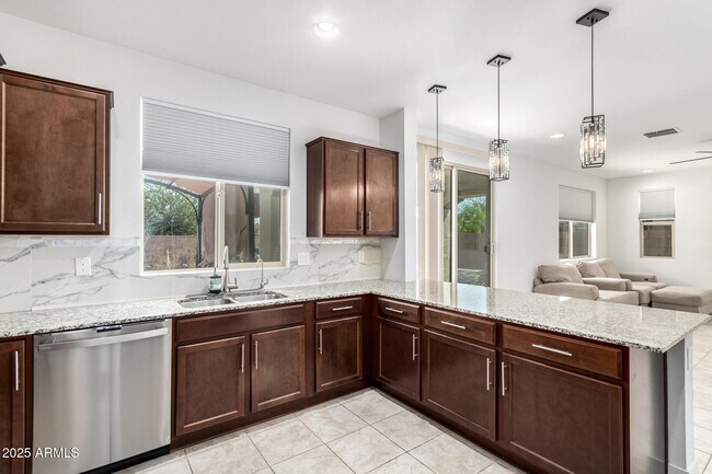 Building Photo - 5221 N 79th Dr