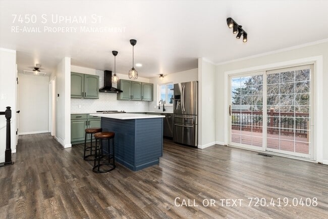 Building Photo - 7450 S Upham St