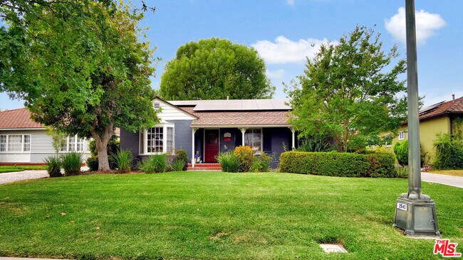 Building Photo - 2545 Sycamore Dr