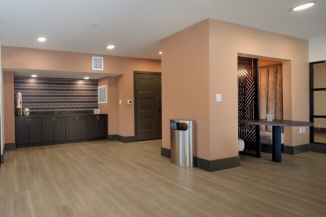 Building Photo - 8900 Six Pines Dr