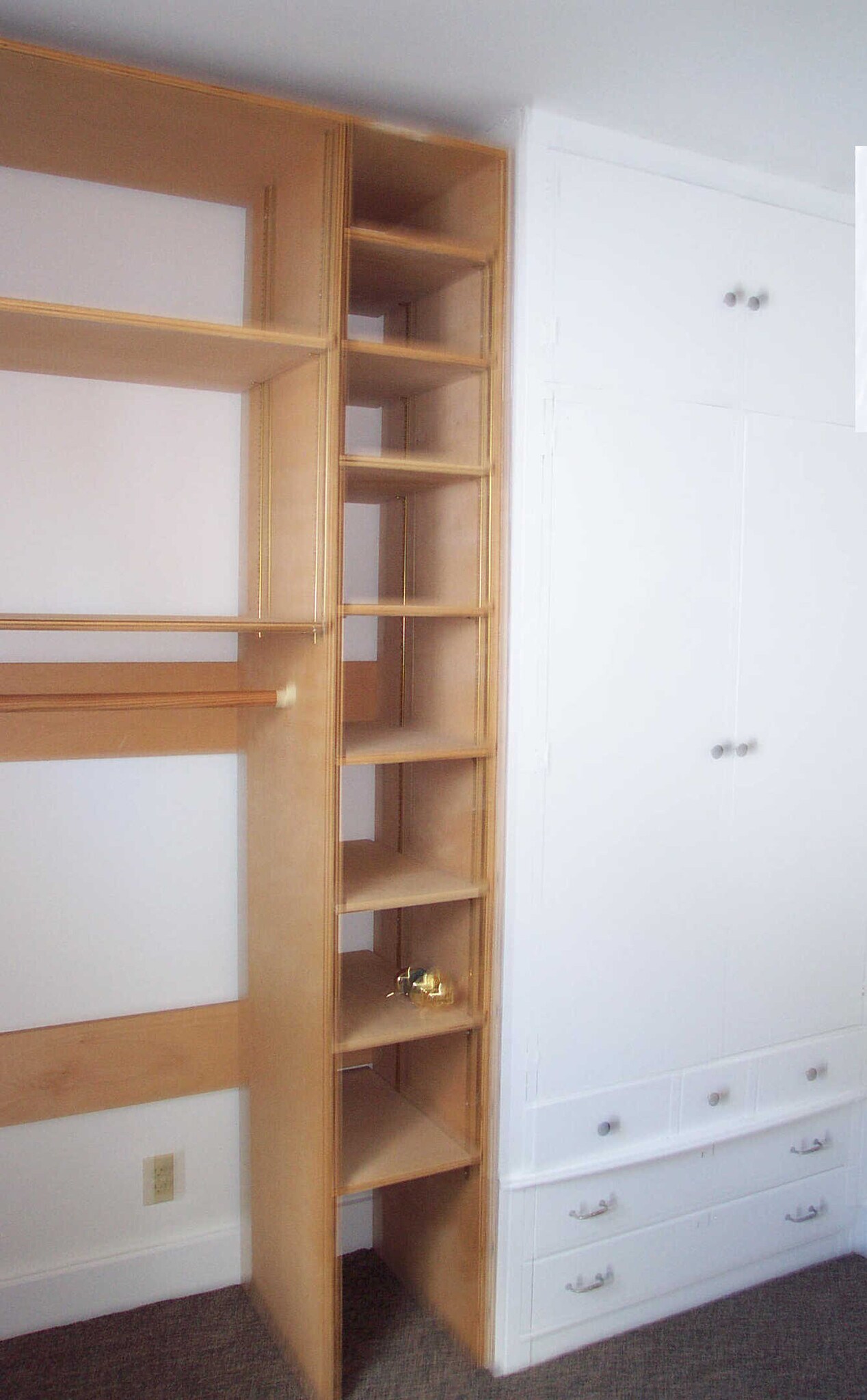 Office/closet room - 69 Cypress St