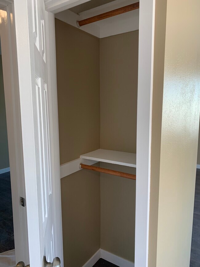 HALL CLOSET - 3295 Rubidoux Blvd