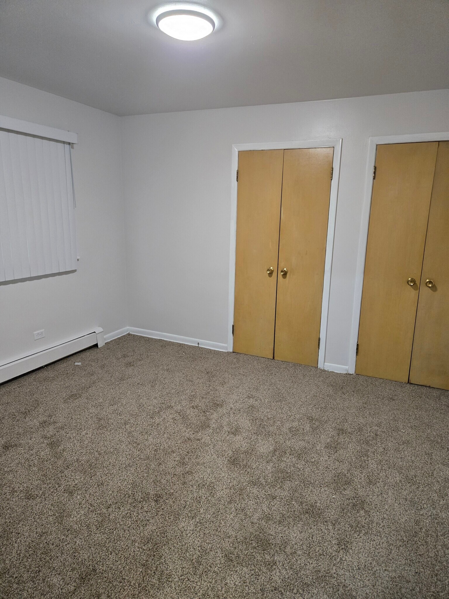 East bedroom - 7529 N. Oakley Ave.