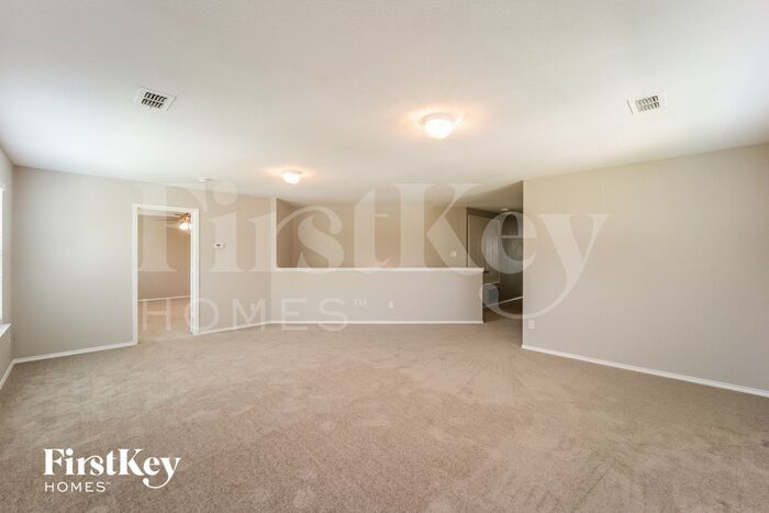 Building Photo - 9233 Benevolent Ct