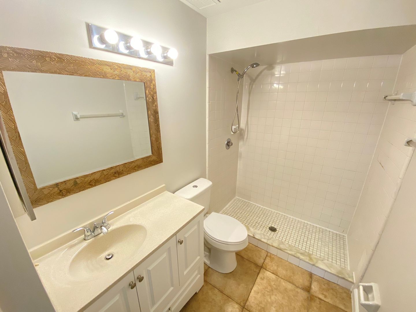 Building Photo - 135 Sand Pine Cir