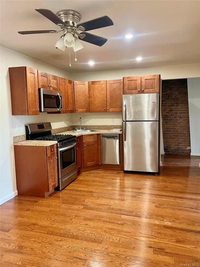 Building Photo - 55 W Main St