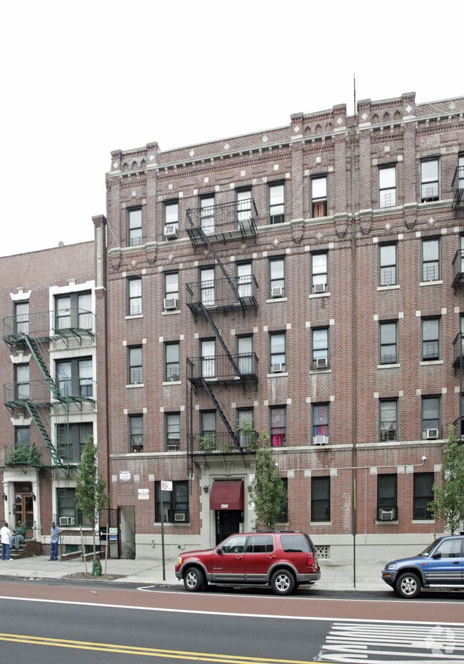 2247 ster Ave 2247 ster Ave Bronx NY 10457 Apartment Finder