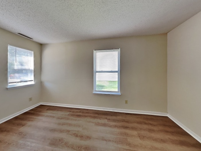 Building Photo - 9140 Amberleigh Dr