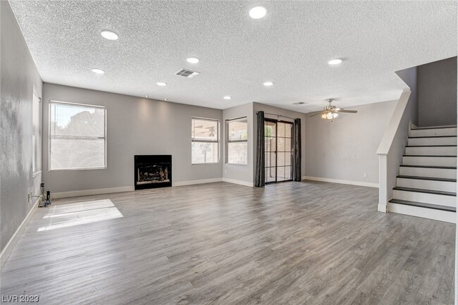 Building Photo - 3928 N Cobble Creek Ct