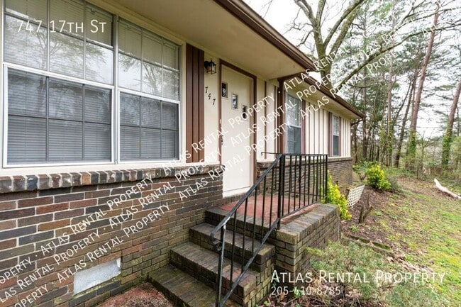 Building Photo - 747 17th St