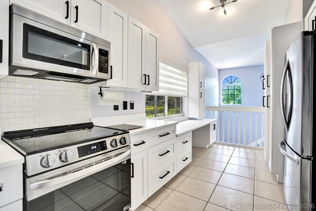 Building Photo - 7669 Springwater Pl