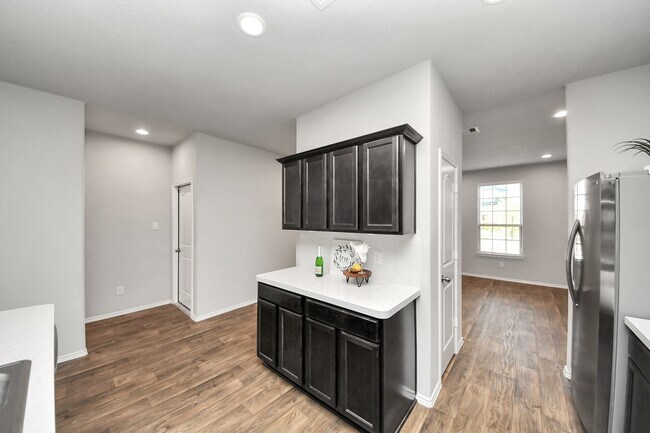 Building Photo - 21234 Bellaria Summit Trail