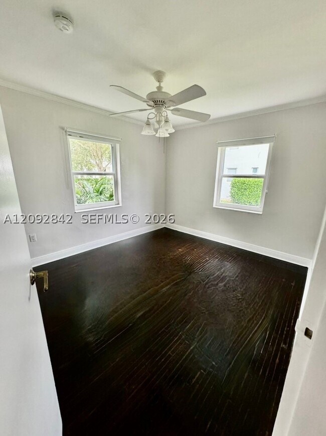Building Photo - 7740 SW 54th Ct