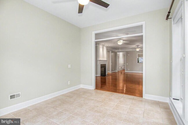 Building Photo - 8406 Mountain Larkspur Dr