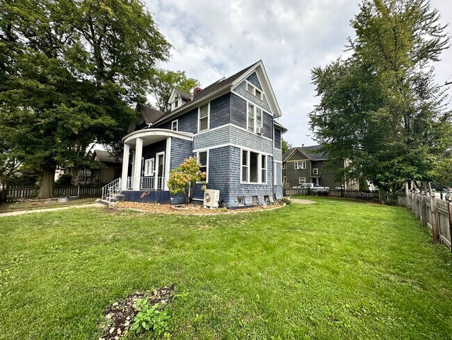 Building Photo - 103 N View St