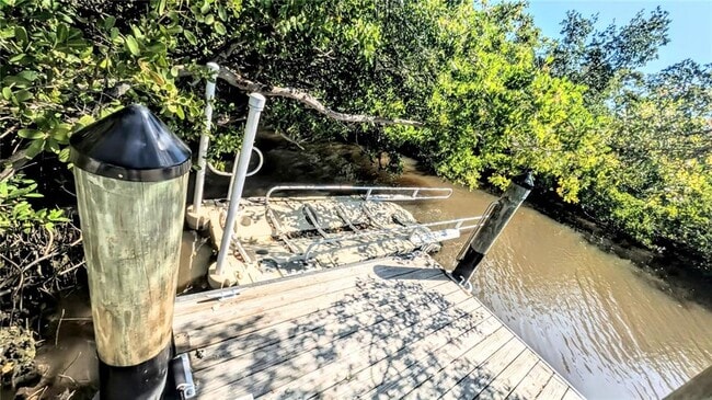 Building Photo - 958 Sandpiper Cir