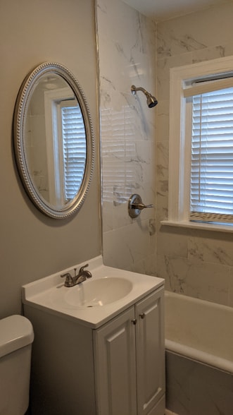 Building Photo - 131-133 E 46th St