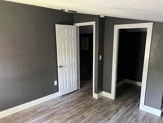 Building Photo - 807 Clinkscales Rd