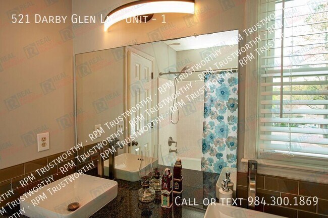 Building Photo - 521 Darby Glen Ln