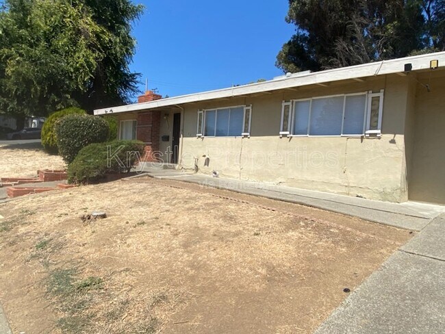 Building Photo - 1114 Coronel Ave