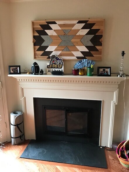 Building Photo - 4410 Washington Blvd