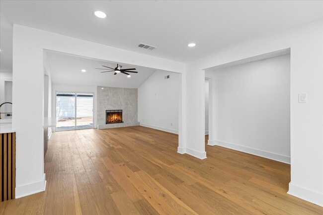 Building Photo - 10730 Wickersham Ln