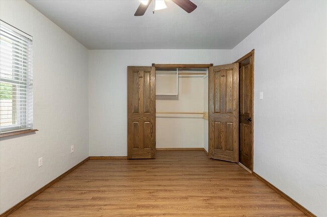 Building Photo - 2508 NE Turtle Creek Dr